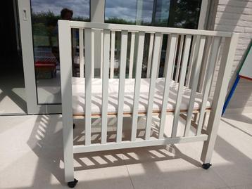 Babybox beschikbaar voor biedingen