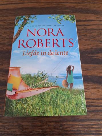 NORA ROBERTS : LIEFDE IN DE LENTE beschikbaar voor biedingen