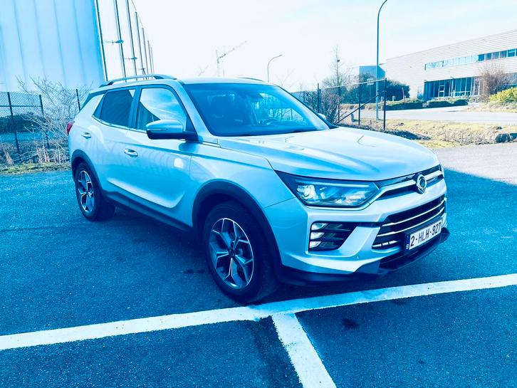 SsangYong korando  1.6D 106.000 Sapphire Euro6-temp AUTOMAAT, Auto's, SsangYong, Bedrijf, Te koop, Korando, 360° camera, ABS, Achteruitrijcamera