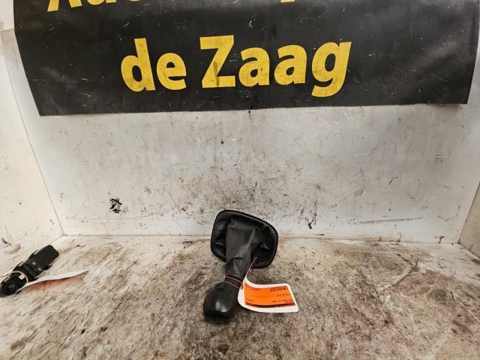 Pookknop van een Opel Corsa, Auto-onderdelen, Interieur en Bekleding, Opel, Gebruikt, 3 maanden garantie, Ophalen of Verzenden