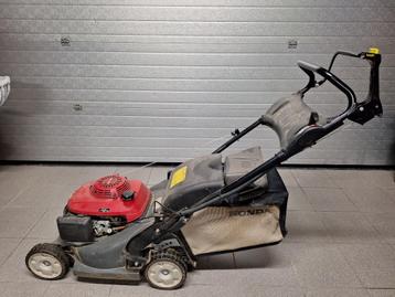 Honda grasmachine beschikbaar voor biedingen