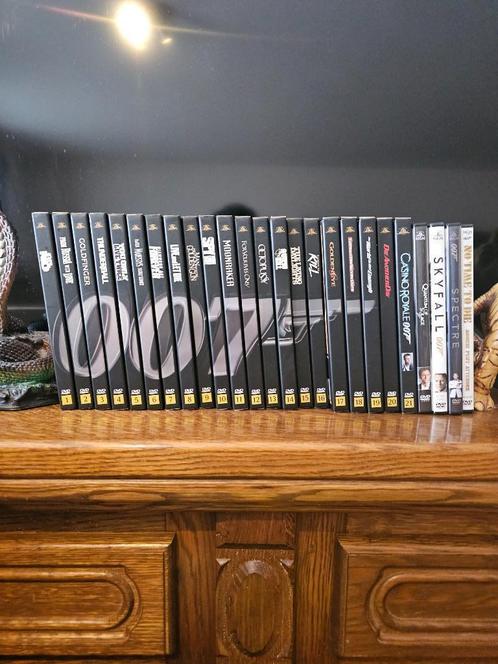 James Bond 007 DVD Boxset, Cd's en Dvd's, Dvd's | Actie, Zo goed als nieuw, Actie, Boxset, Ophalen