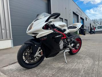 MV Agusta F3 800 - ingeschreven op laag vermogen 73kw beschikbaar voor biedingen
