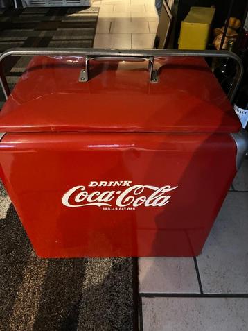 coca cola zeer oude koelkist is super staat