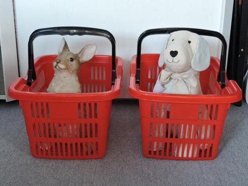 BON PLAN ! Lot de 2 paniers rouges avec anses NEUFS, Huis en Inrichting, Woonaccessoires | Schalen en Manden, Nieuw, Mand, Rechthoekig