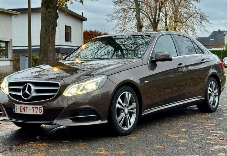Mercedes E200 Édition Bluetec E Navi LED, Autos, Mercedes-Benz, Particulier, Classe E, Verrouillage central, Diesel, Euro 6, Berline
