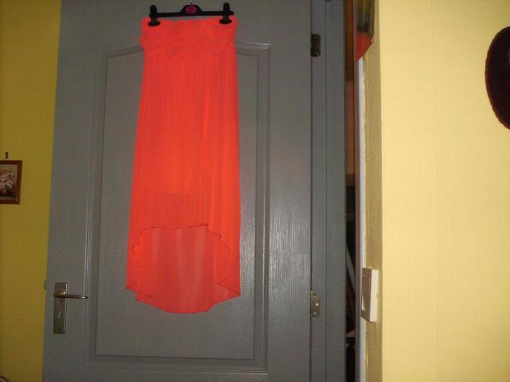a vendre robe pour dame, Kleding | Dames, Jurken, Zo goed als nieuw, Oranje, Knielengte, Ophalen of Verzenden