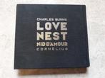 Charles Burns - Love Nest, Boeken, Ophalen of Verzenden, Zo goed als nieuw