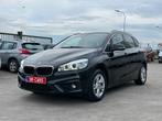 BMW 216d M Pakket + Sport Pakket 2016, Auto's, USB, Zwart, Leder, Bedrijf