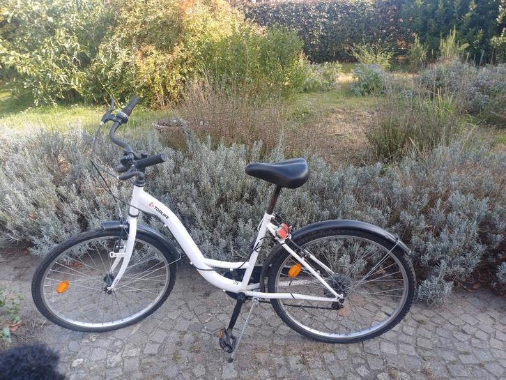 2 fietsen city & trekking, Fietsen en Brommers, Fietsen | Dames | Damesfietsen, Zo goed als nieuw, Gazelle, Versnellingen, Ophalen