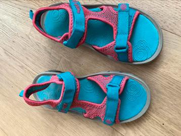 Sandales de randonnée enfants P 36 beschikbaar voor biedingen