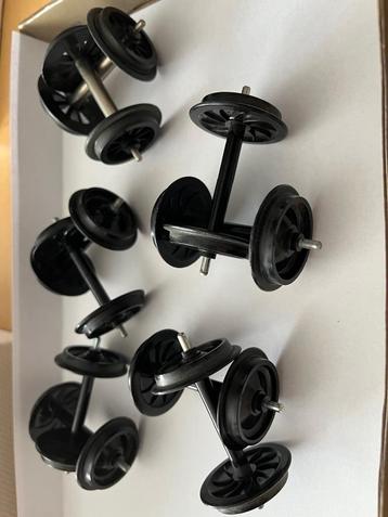 10 wielassen voor LGB modeltrein, spoor G beschikbaar voor biedingen