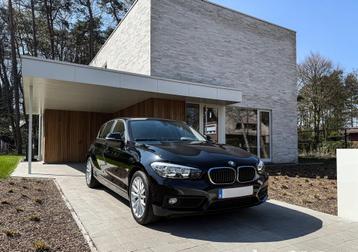 BMW 118i benzine (2018) 72.300 km /zetelverwarm./ sensoren beschikbaar voor biedingen