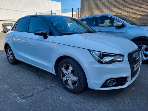 AUDI A1 1.2 TFSI WIT EN ZWART 2012 Air co, Auto's, Audi, Particulier, A1, Overige bekleding, Ophalen
