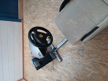 Game stoel met stuur en pedalen afhalen in balen beschikbaar voor biedingen