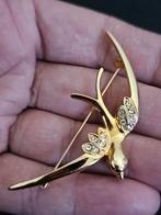 Goudkleurige broches twee stuks, Ophalen of Verzenden