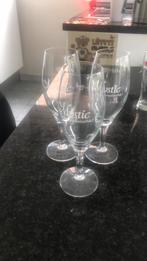 3 glazen Mystic voor 1e, Enlèvement ou Envoi, Comme neuf