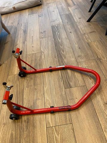 ConStands Paddock Stand Rood  disponible aux enchères