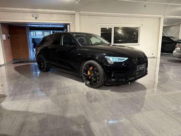 Audi e-tron 55 QUATTRO 408PK * FULL BLACK PACK * PANO * CAM* beschikbaar voor biedingen