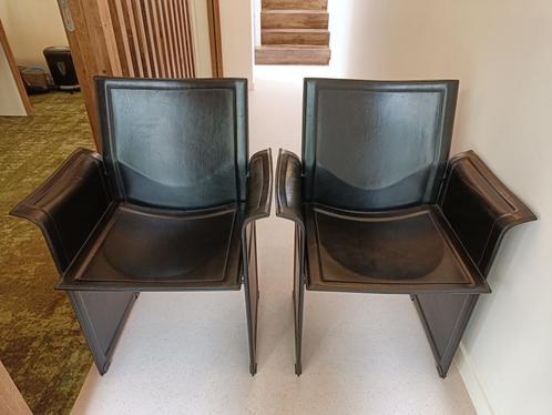 Korium chair Tito Agnoli zwart vintage Matteo Grassi, Huis en Inrichting, Stoelen, Gebruikt, Twee, Leer, Metaal, Zwart, Ophalen