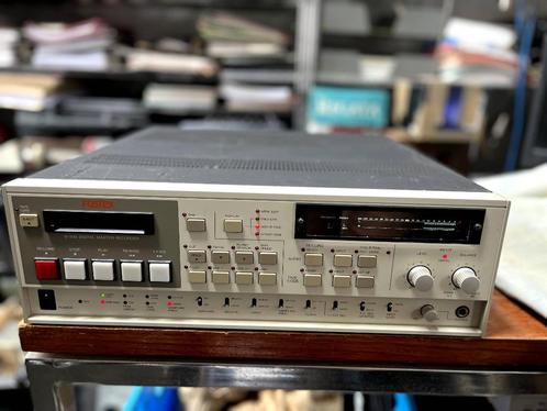 Fostex D 20 DAT bandrecorder studio vintage audio pro, Audio, Tv en Foto, Bandrecorder, Defecte bandrecorder, Ophalen