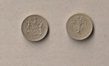 UK : 2 (gebruikte) munten van 1 pound (1983 en 1985) beschikbaar voor biedingen