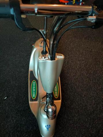 Mini scooter électrique pour enfants 