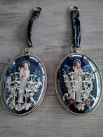 2 dezelfde hangers, Antiek en Kunst, Antiek | Religieuze voorwerpen, Ophalen of Verzenden