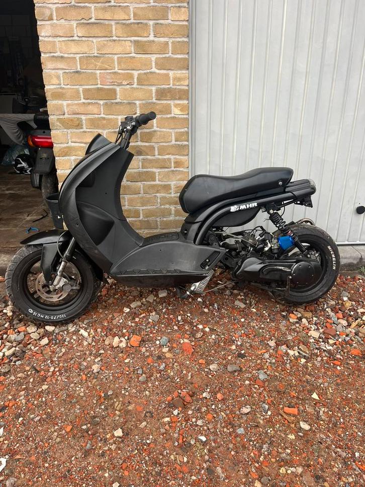peugeot speedix(ludix met speedfight2 watergekoeld blok), Fietsen en Brommers, Snorfietsen en Snorscooters, Zo goed als nieuw