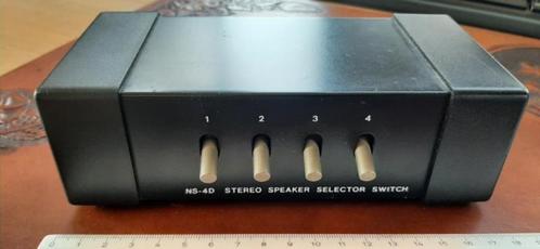 4 speaker selectors witch, Audio, Tv en Foto, Luidsprekerboxen, Zo goed als nieuw, Ophalen of Verzenden