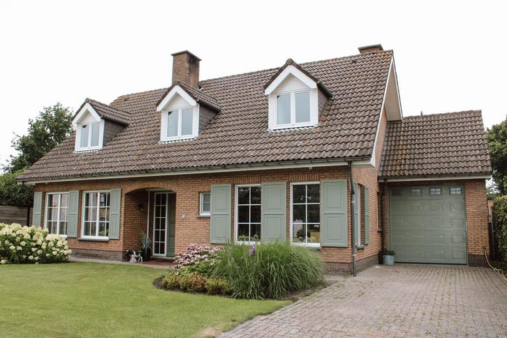 Te koop ruime, degelijk vrijstaande woning in Nederland, Immo, Huizen en Appartementen te koop, Provincie Oost-Vlaanderen, 1000 tot 1500 m²
