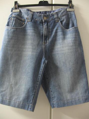 Blauw jeansbermuda van Celio, maat 31 beschikbaar voor biedingen