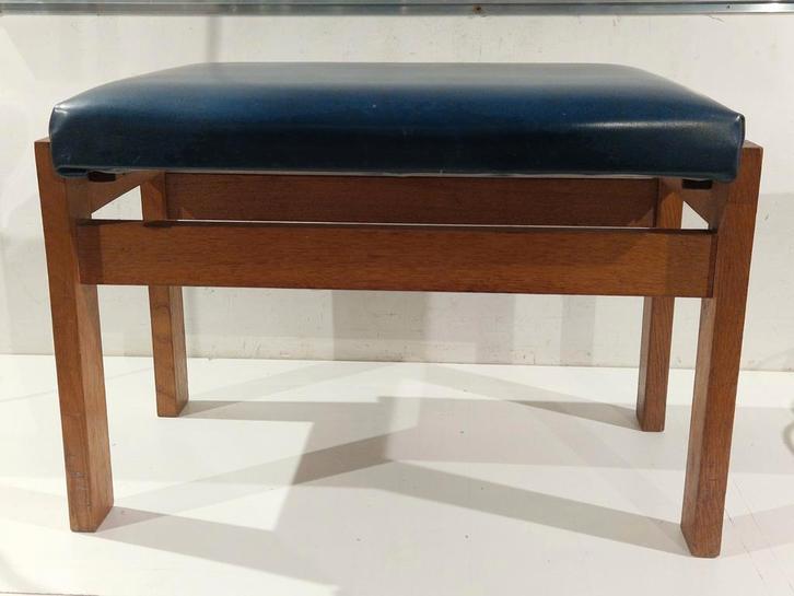 Vintage Deens design houten voetensteun bekleed met skai, Antiek en Kunst, Antiek | Meubels | Stoelen en Sofa's, Ophalen of Verzenden