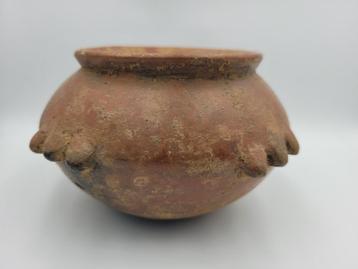 pre-columbian Narino pot beschikbaar voor biedingen