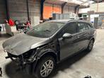 Opel astra Sport touring 2017 Euro 6b Schadewagen., Stof, Adaptieve lichten, 1600 cc, Bedrijf
