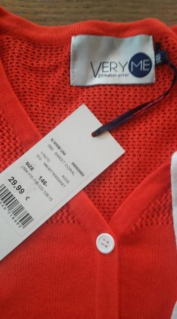 * NIEUW - Rood Gilet - Maat 146 beschikbaar voor biedingen