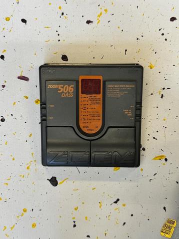 3 YR Deal - Zoom 506 II Bass Multi-Effect beschikbaar voor biedingen