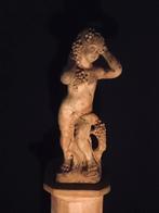 Italiaans terracotta Tuinbeeld op zuil, Ophalen