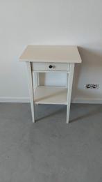 2 Ikea Hemnes nachtkastjes, Huis en Inrichting, Slaapkamer | Nachtkastjes, Ophalen, 55 tot 70 cm, Zo goed als nieuw, 45 tot 65 cm