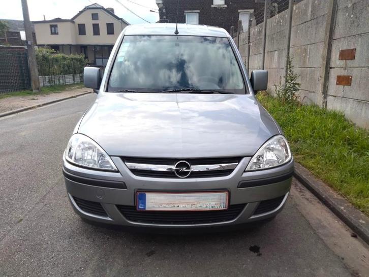 OPEL COMBO 1.7 D+ CLIM+VITRES ELECTR. TEINTES+ ATTA.REMORQUE, Auto's, Opel, Particulier, Combo Tour, ABS, Airbags, Airconditioning