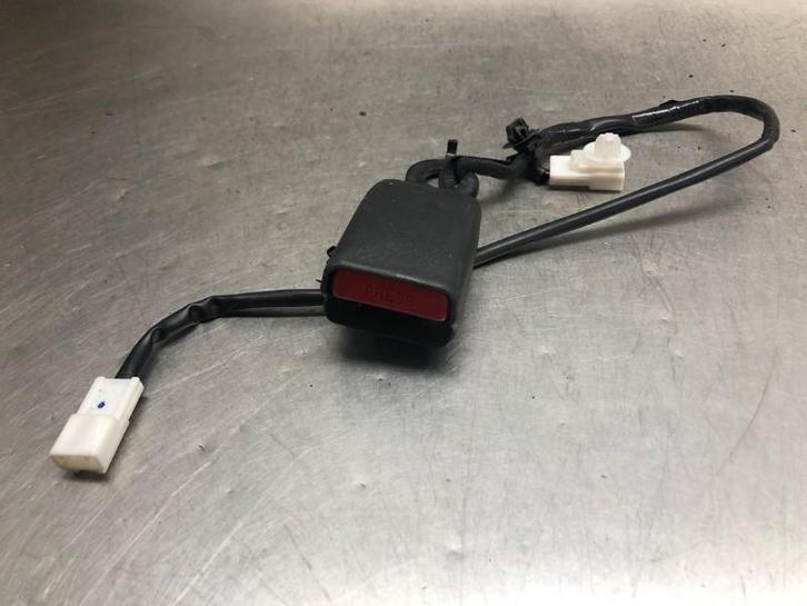 BOUCLE DE CEINTURE ARRIÈRE DROIT Toyota iQ (|090406BL|), Autos : Pièces & Accessoires, Habitacle & Garnissage, Toyota, Utilisé