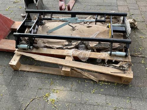 Snelkoppelingsgrame snelwisselaar kniklader, Zakelijke goederen, Machines en Bouw | Kranen en Graafmachines, Ophalen