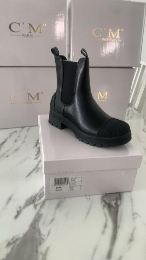 Set Chelsea Boots New zwart of beige, Kleding | Dames, Schoenen, Nieuw, Lage of Enkellaarzen, Zwart, Ophalen of Verzenden