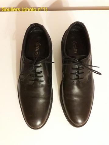 Souliers / chaussures noires homme taille / pointure 44
