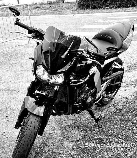 Vends Kawasaki Z750 R, Motoren, Motoren | Kawasaki, Particulier, Sport, meer dan 35 kW, 4 cilinders, Ophalen