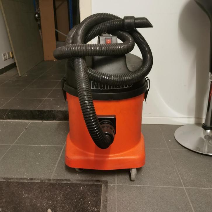 Numatic stofzuiger NVQ570, Elektronische apparatuur, Stofzuigers, Gebruikt, Stofzuiger, Ophalen of Verzenden