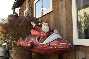 kerstman in ruimteschip beschikbaar voor biedingen