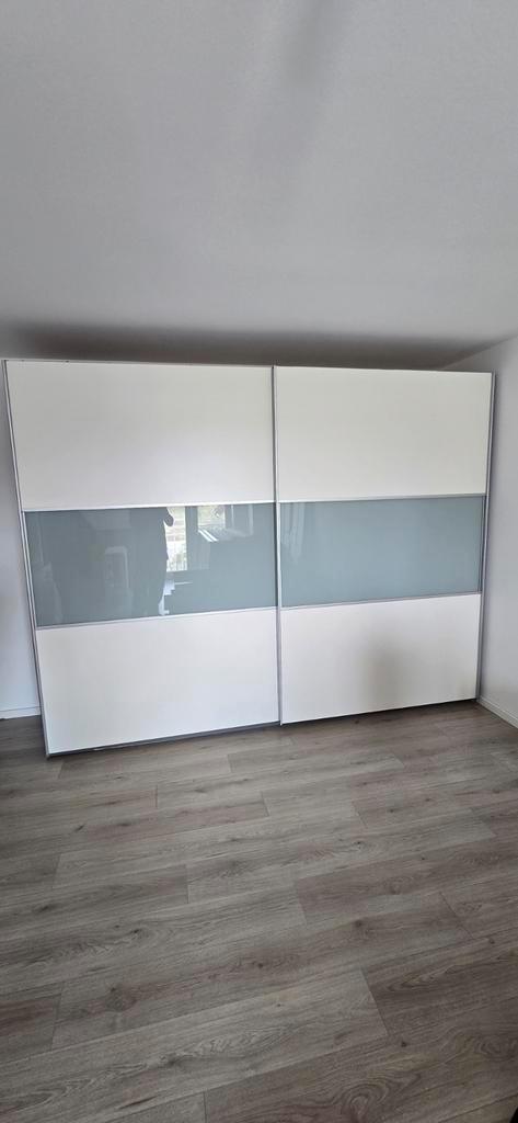 Kleerkast met 2 schuifdeuren. 295 cm..., Antiek en Kunst, Antiek | Meubels | Stoelen en Sofa's