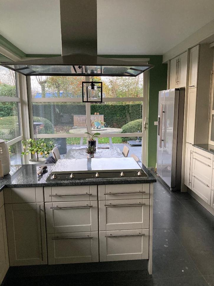 Keukenhoek, Huis en Inrichting, Keuken | Complete keukens, Gebruikt, Hoekkeuken, Wit, Graniet of Steen, Ophalen