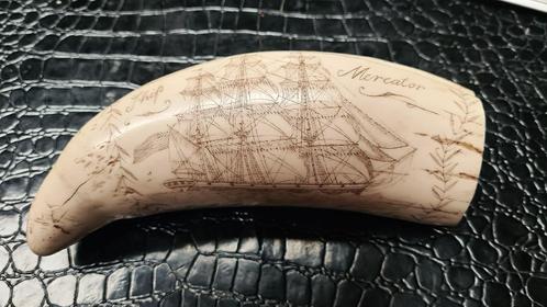 Zeilschip "de Mercator " en mooie dame op potvistand ., Antiek en Kunst, Curiosa en Brocante, Verzenden